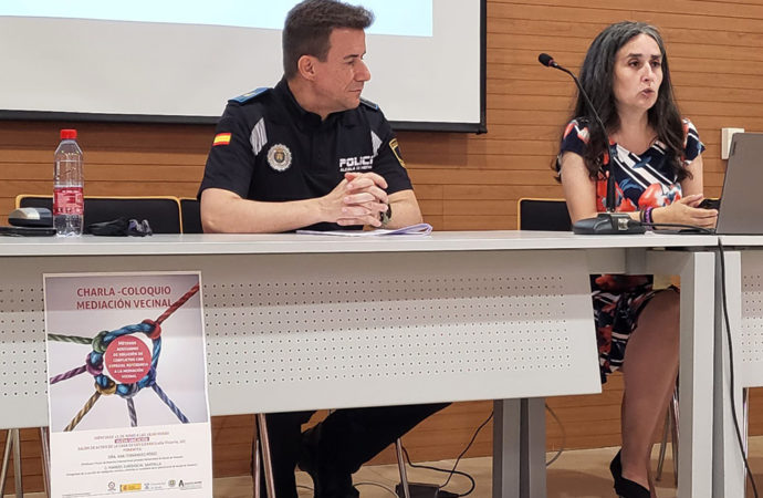 El Proyecto Justos de la Universidad de Alcalá colabora con la policía local de Alcalá en la mediación vecinal
