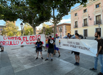 Concentración en Alcalá contra la LGTBIfobia por una agresión homófoba en Ferias