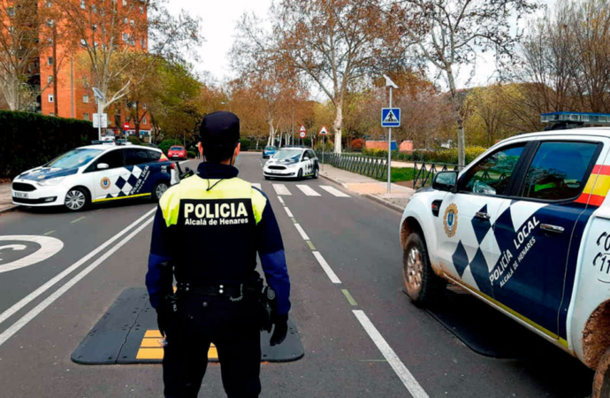 Continúa el dispositivo especial de vigilancia en Navidad de Policía Local y Protección Civil de Alcalá