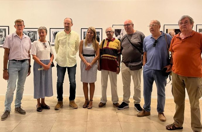 Abre al público una nueva exposición fotográfica para visibilizar el Alzheimer y el Parkinson de la mano de AFA Alcalá  