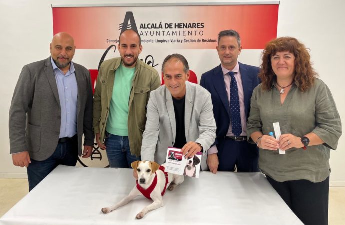 Arranca la campaña de censo canino por ADN en Alcalá de Henares