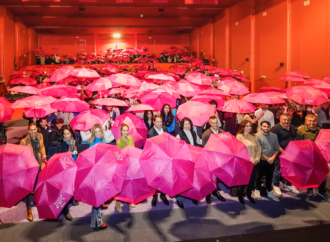 25N / Torrejón conmemoró el Día Internacional contra la violencia hacia las mujeres con un emotivo acto