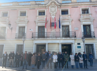 Concentración de repulsa en Alcalá por el asesinato de la joven Milena