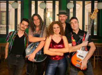 Silvia Marsó presenta este domingo en Alcalá su debut musical con Del Toro Blues Band 
