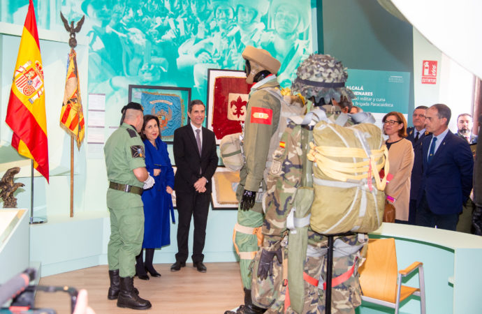 La nueva Sala Museográfica de la BRIPAC, inaugurada por la ministra de Defensa y el alcalde de Alcalá
