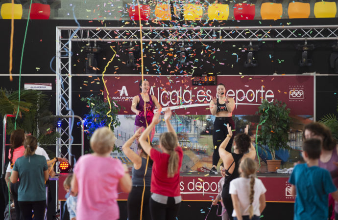 Mucho ambiente en el 5º aniversario del Carné Abonado Multideporte en Alcalá de Henares