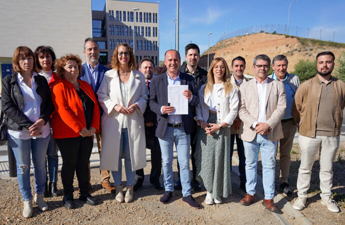 El alcalde de Guadalajara, Alberto Rojo (PSOE), registra su candidatura en la Junta Electoral