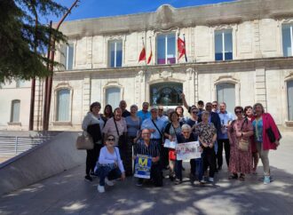 Exposición de trabajos y actividades de las Jornadas de Puertas Abiertas ‘Con M de Mayores’ en San Fernando