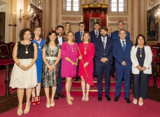 Confirmado el nuevo equipo de gobierno en Alcalá de Henares: así quedan las concejalías y distritos