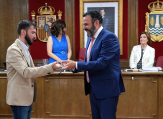 José Luis Blanco, reelegido alcalde de Azuqueca pero con nuevo gobierno PSOE-IU