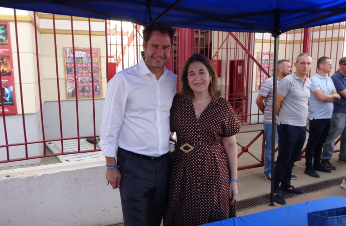 Elecciones 23J / Marta Rivera de la Cruz (PP) y Juan Lobato (PSOE), entre las visitas más destacadas al Mercadillo de Torrejón