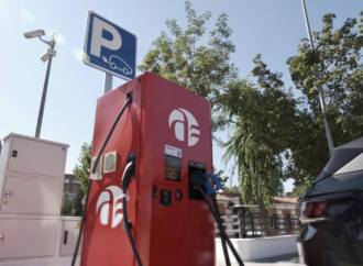 Primer punto municipal para la recarga de vehículos eléctricos en Azuqueca