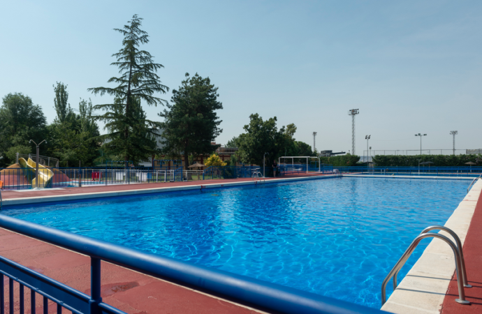 La piscina municipal de Azuqueca amplía su horario hasta las 22:30 horas ante la ola de calor