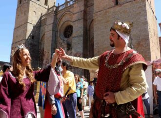 Así fueron las Jornadas Medievales de Sigüenza: caballeros, doncellas, justas y un accidente que se ha quedado en un susto