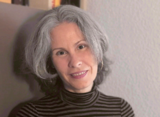 La escritora alcalaína, Olalla García, presenta su nueva novela «Pecado nefando»