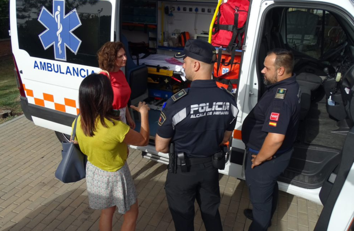 Protección Civil en Alcalá recibe la visita de la nueva concejala de Seguridad Ciudadana
