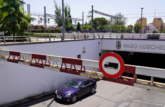 Cerrado por obras el paso subterráneo de la Carretera de Loeches en Torrejón de Ardoz
