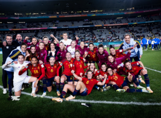 Campeonas del Mundo: el entrenador torrejonero, Kenio Gonzalo, miembro del cuerpo técnico de la selección española