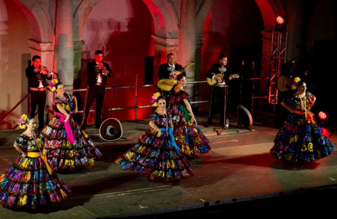 Ferias / Día 3: Alcalá se llenó de música con México Lindo, Luis de Diego, Diego Larrea, Lousiana Dixieland…