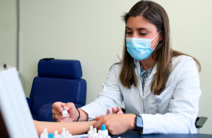 ¿Qué hay detrás de las «alergias al sol y al sudor»? La explicación llega desde el Hospital de Torrejón