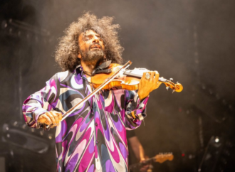 Ara Malikian hizo disfrutar al público en el 30 Aniversario de la Fundación Ibercaja en Guadalajara