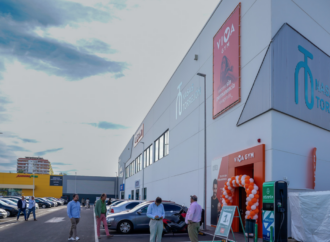 Un nuevo centro comercial abre sus puertas en Torrejón de Ardoz: Gimnasio, Ahorra Más…