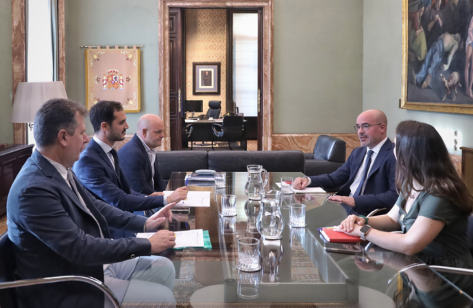 Seguridad / Reunión del alcalde de Torrejón, Alejandro Navarro Prieto, con el delegado del Gobierno de España en Madrid