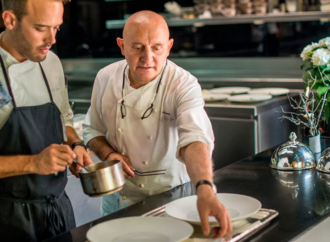 El chef, Toño Pérez, galardonado con el Premio Cervantes Gastronómico 2023