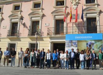 Concentración silenciosa en Alcalá en recuerdo a las 13 víctimas del incendio de Murcia