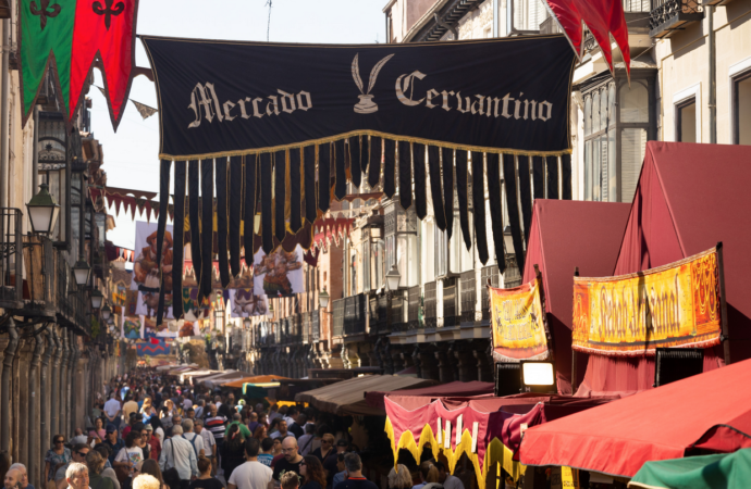 Mercado Cervantino 2024 en Alcalá: aprobadas las bases de participación del comercio alcalaíno