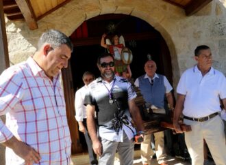 Procesión de San Miguel en Cogolludo cuando se cumplen 30 años de la construcción de la nueva ermita