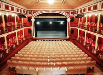 Programa cultural de este fin de semana en Alcalá: Arturo Querejeta, la danza de ‘Carmencita y el Lobo’, y poemas en el Teatro Salón Cervantes