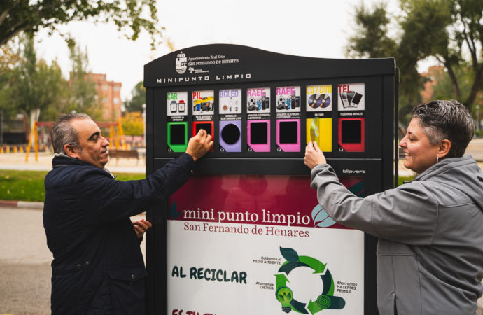 5 nuevos mini puntos limpios en San Fernando para facilitar la recogida selectiva y reducir la contaminación