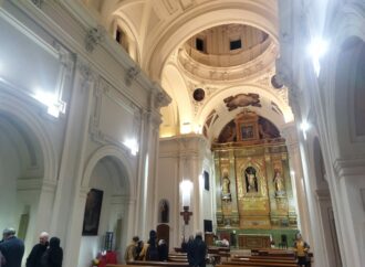 Buzón real en el atrio del Convento de San Juan de la Penitencia de Alcalá, para enviar cartas a los Reyes Magos
