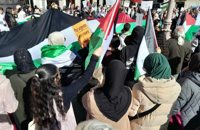 Manifestación en Alcalá de Henares en solidaridad con el pueblo palestino