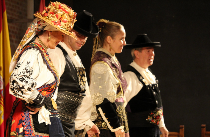Jornada festiva en el Centro Castellano Leonés de Alcalá, con Salamanca como protagonista