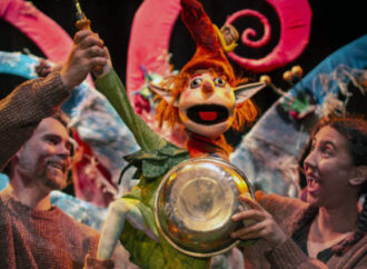 Teatro en Torrejón: Lolita Flores en “Poncia”, “ABBA Live TV” y el espectáculo de títeres “El Gigante y la Navidad”, este fin de semana