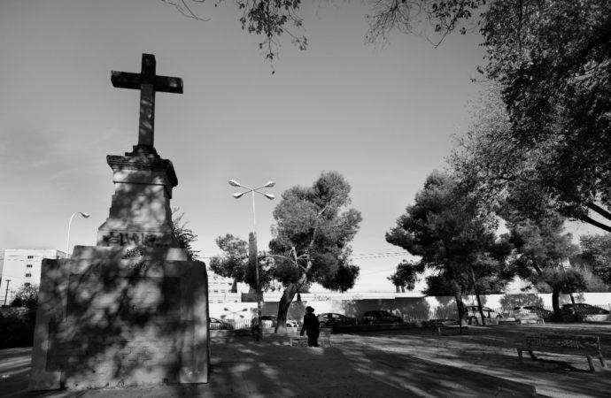 La historia de Alcalá en fotos / La Cruz del Siglo del Campo del Ángel