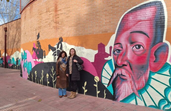 Nuevo mural en el Colegio Cervantes de Alcalá a cargo de «Dulze Toño»