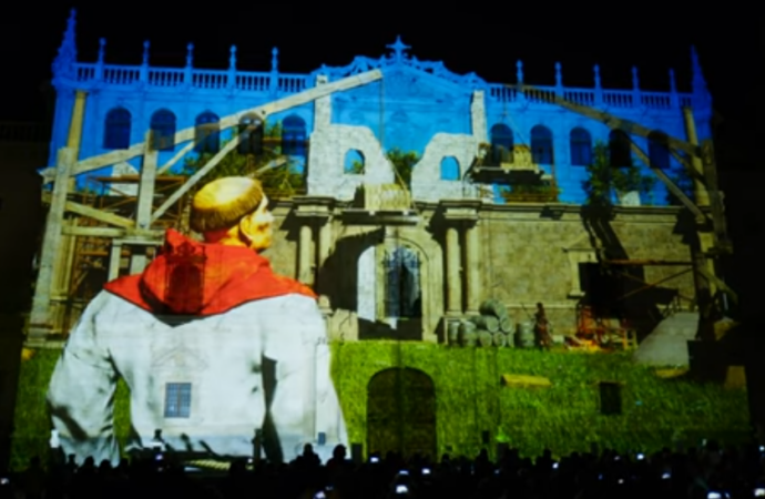 Así fue el espectacular video mapping de la Universidad de Alcalá