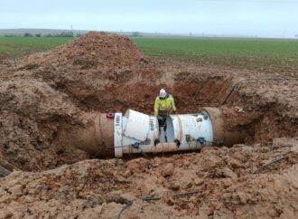 La MAS repara dos fugas en la vieja conducción que va desde Beleña hasta a la planta potabilizadora