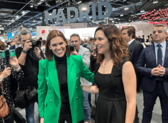 La presidenta, Díaz Ayuso, vuelve a respaldar a Alcalá en FITUR