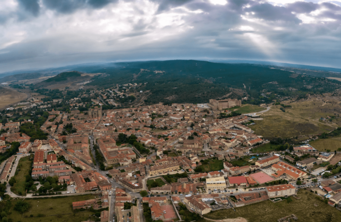 La población de Sigüenza aumentó un 8% en el año 2023: ya son 4.708 habitantes