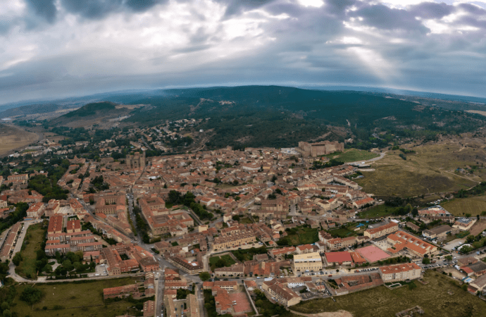 La población de Sigüenza aumentó un 8% en el año 2023: ya son 4.708 habitantes