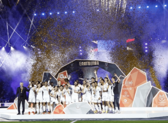 Supercopa: Nacho se convierte en el primer alcalaíno que levanta un título como capitán del Real Madrid