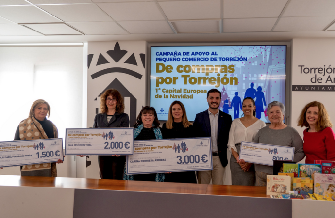 Ganadores del concurso “De compras por Torrejón 1ª Capital Europea de la Navidad”