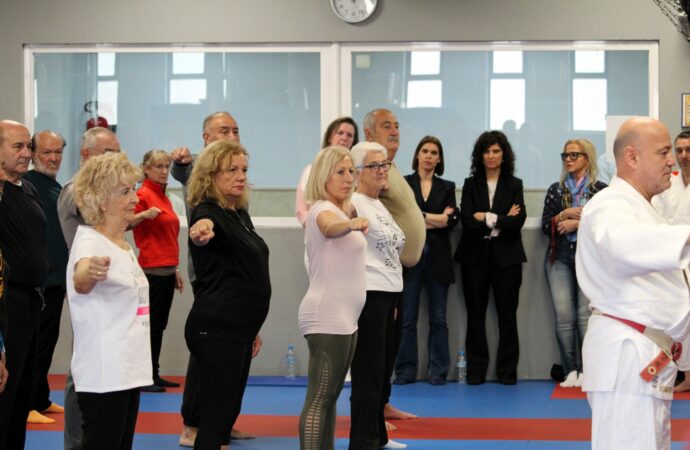 Clases de judo gratuitas para personas mayores en Alcalá