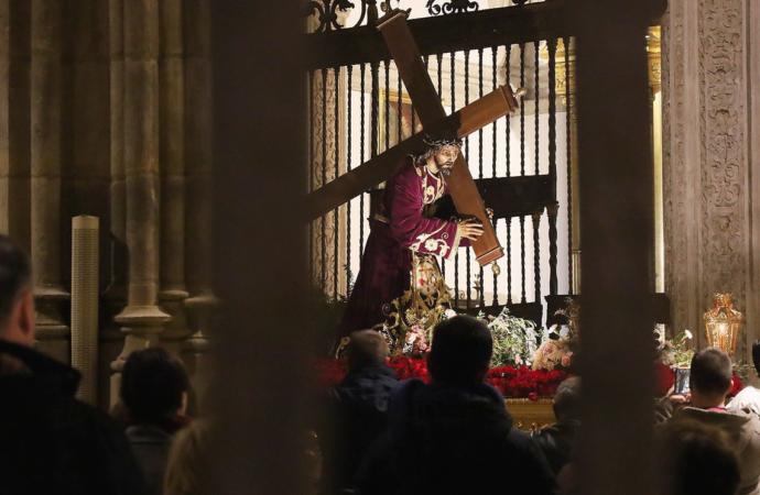 Semana Santa Alcalá 2024: Vía Crucis bajo techo por la lluvia y suspensión del Concierto de Juventudes Musicales