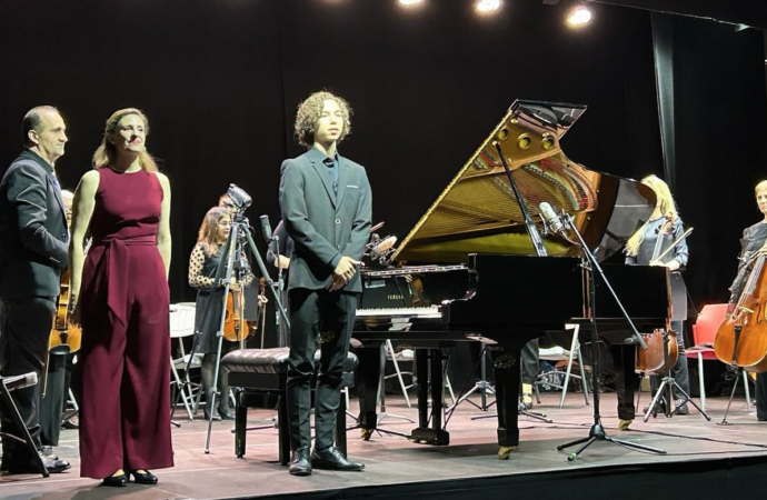 El Centro Gilitos de Alcalá acogió en concierto Polonia y España, países amigos