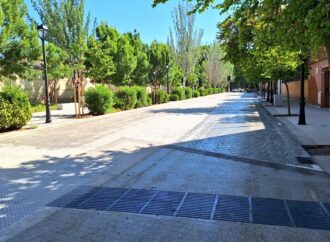 Reabre al tráfico en Alcalá la Plaza de Palacio y calle Cardenal Sandoval y Rojas